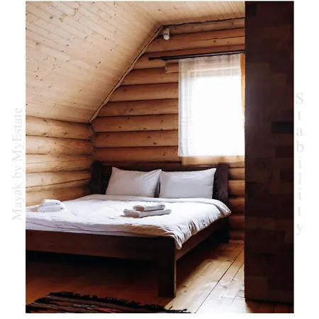 Mayak Chalet Mykulychyn